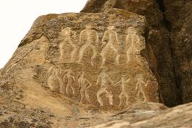 800px-Petroglyphs_of_Qobustan